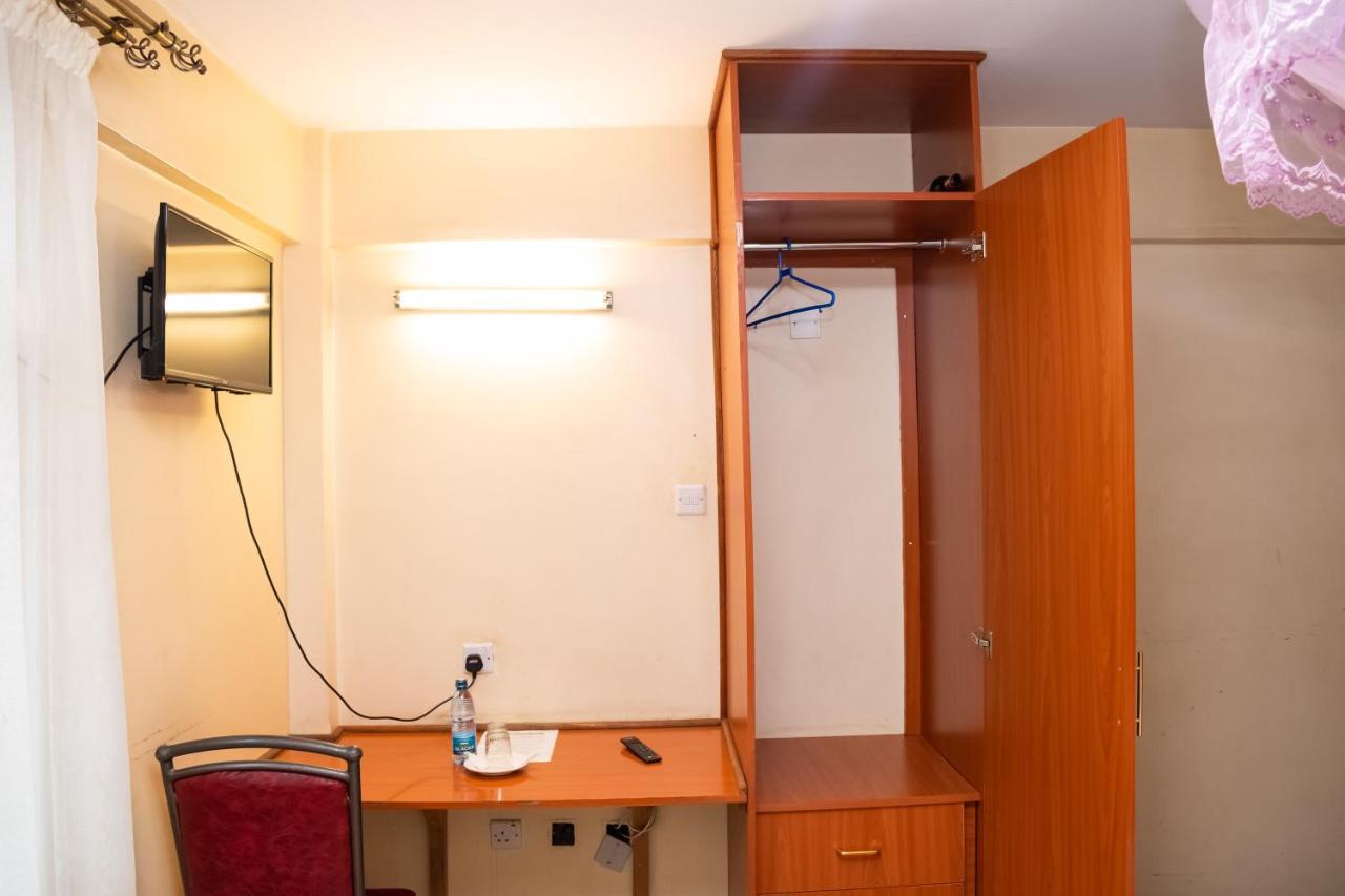Ngara Riverside Lodge Найроби Экстерьер фото